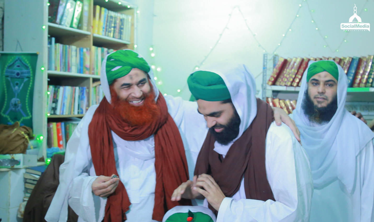 Ameer e Ahle Sunnat (Image  33)