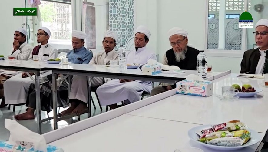 لقاء مع عدد من الأساتذة والعلماء الكرام للتعرف على نشاطات مركز الدعوة الإسلامية