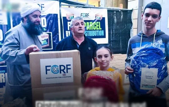 distribution of gifts to children by fgrf uk